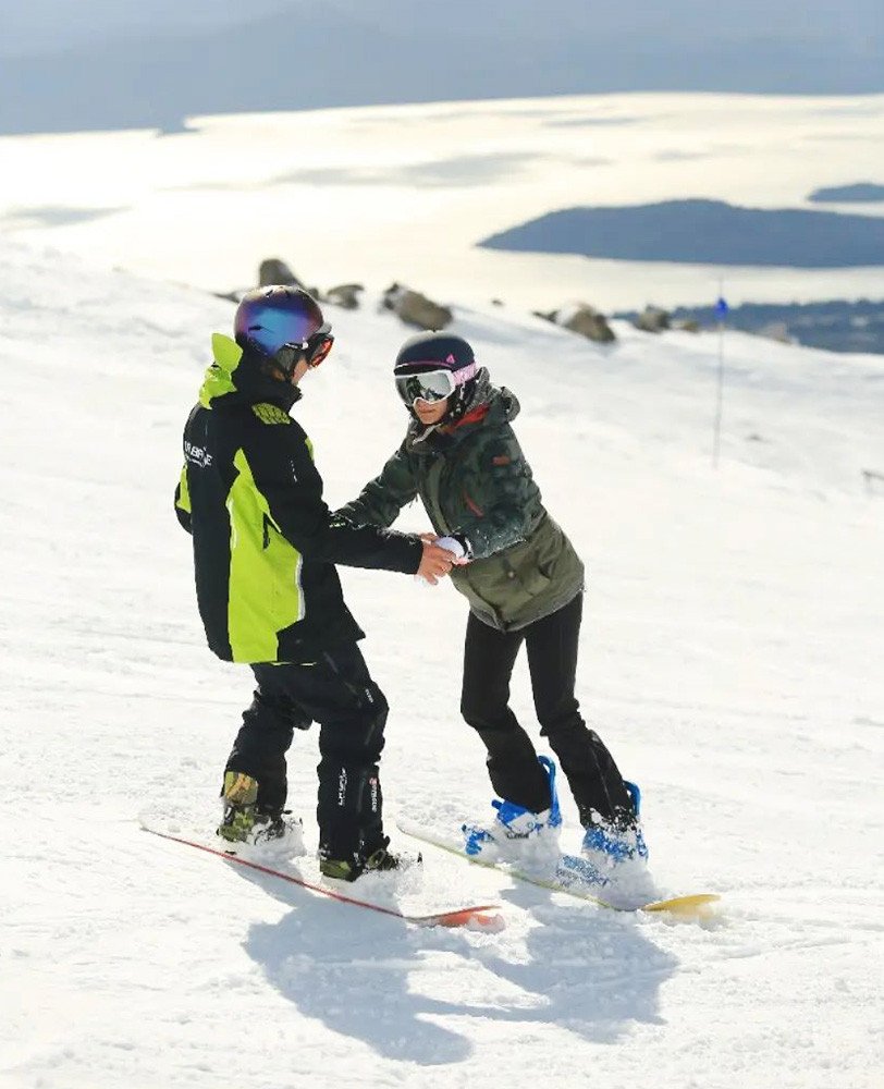 Clase de ski, donde llevar a los chicos en vacaciones de invierno